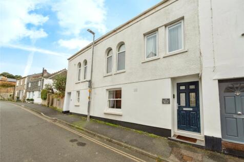 2 bedroom ground floor flat for sale