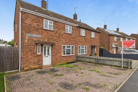 2 bedroom semi-detached house for sale
