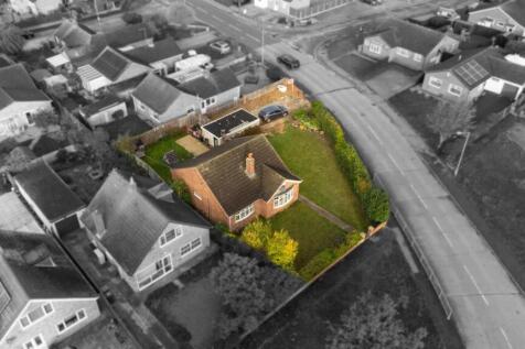 3 bedroom detached bungalow for sale