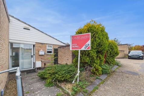 2 bedroom semi-detached bungalow for sale