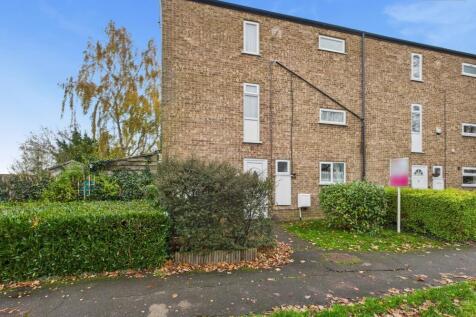 4 bedroom end of terrace house for sale