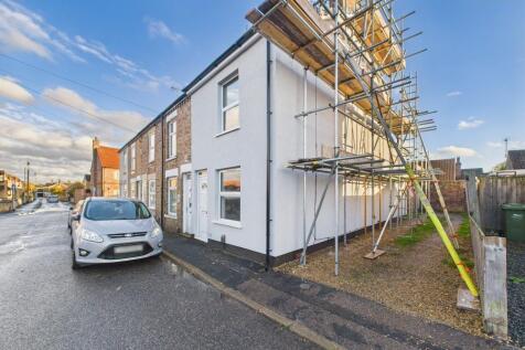 2 bedroom end of terrace house for sale