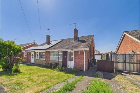 2 bedroom semi-detached bungalow for sale