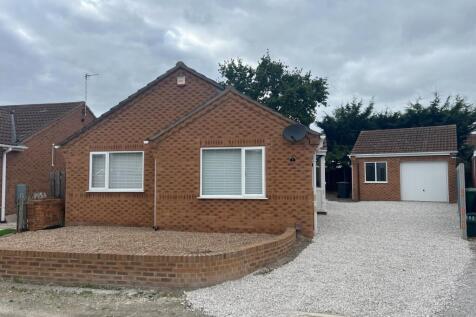 Betula Grove, Lincoln, Lincolnshire, LN6 2 bed detached bungalow for sale