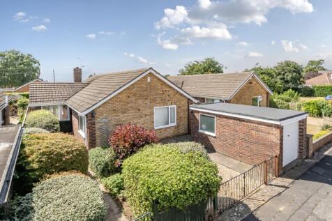 Johnson Drive, Bracebridge Heath... 3 bed detached bungalow for sale