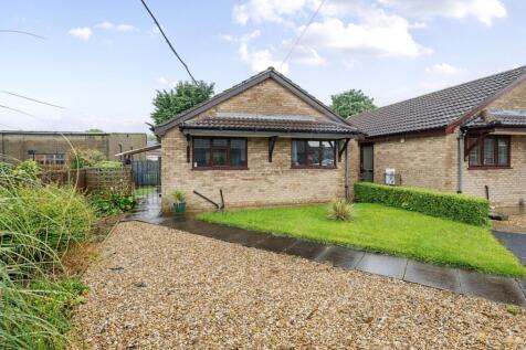 Queensway Court, Saxilby, Lincoln... 2 bed detached bungalow for sale