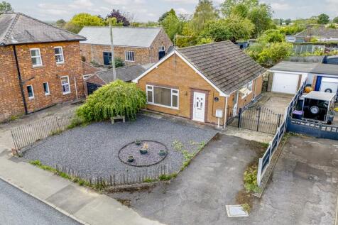 Fen Road, East Kirkby, Spilsby... 2 bed detached bungalow for sale
