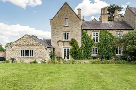 Lincoln Road, Leasingham, Sleaford... 4 bed character property for sale