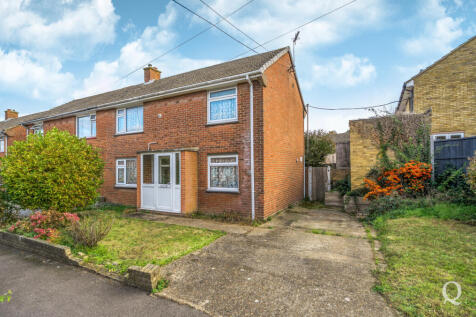 Blenheim Road, Sittingbourne, Kent, ME10 3 bed end of terrace house for sale