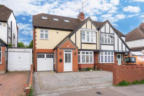 4 bedroom semi-detached house for sale