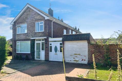 Roxburgh Road, Stamford, Lincolnshire 3 bed semi