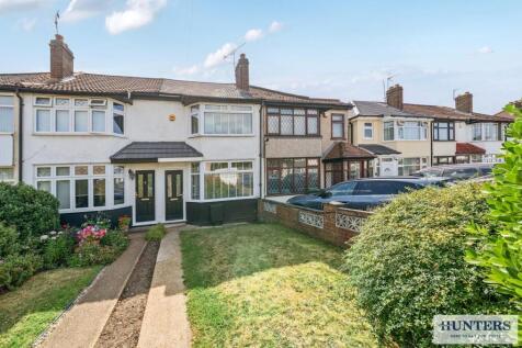Porthkerry Avenue, Welling 2 bed terraced house for sale