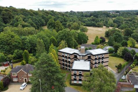 Mucklow Hill, Halesowen 3 bed apartment for sale