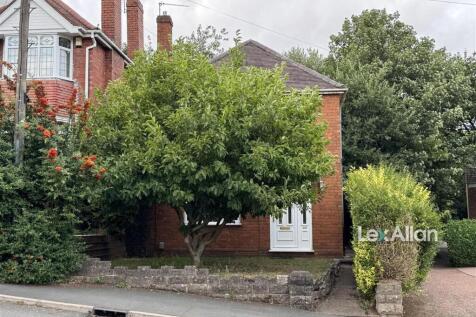 Coney Green, Stourbridge 3 bed detached house for sale