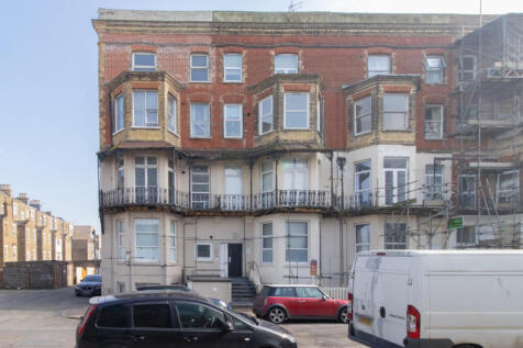 Edgar Road, Margate, Cliftonville, CT9 2 bed flat for sale
