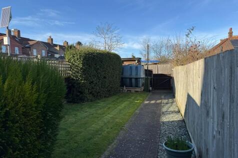 3 bedroom terraced house for sale