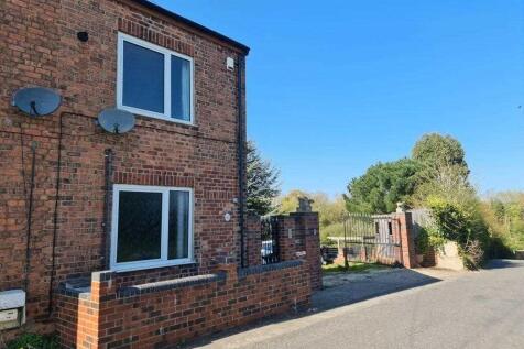 Hollin Hill Road, Clowne, Clowne 3 bed semi