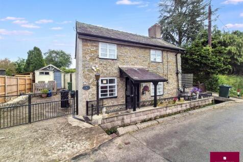 2 bedroom semi-detached bungalow for sale