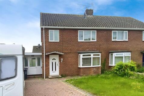 3 bedroom semi-detached house for sale