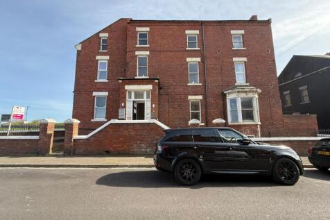 Beaconsfield Street, Headland 1 bed flat for sale