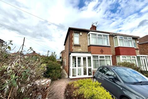 Heathfield Drive, Foggy Furze 2 bed semi