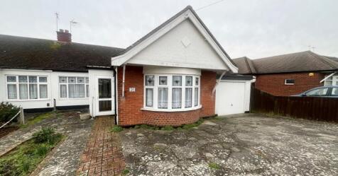 2 bedroom semi-detached bungalow for sale