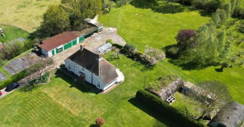 4 bedroom farm house for sale