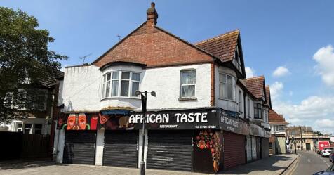 3 bedroom flat for sale