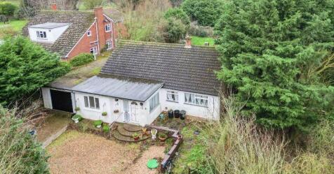 3 bedroom detached bungalow for sale