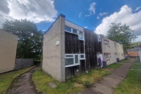 Terraced house for sale