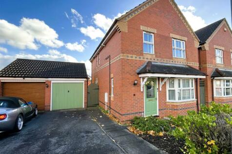 3 bedroom detached house for sale