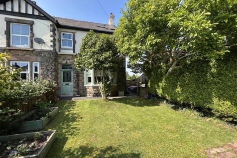 4 bedroom semi-detached house for sale