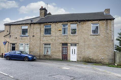Vicarage Road, Huddersfield HD3 3 bed house for sale