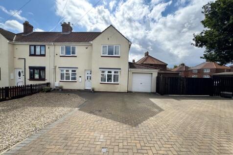 Durham Road, Wingate, County Durham... 3 bed semi