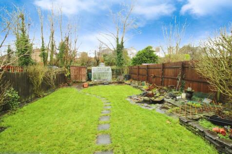 2 bedroom house for sale