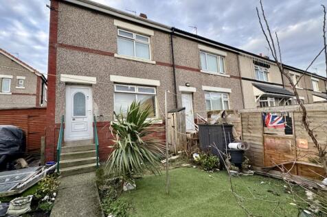 Dawdon Crescent, Seaham, County... 2 bed semi