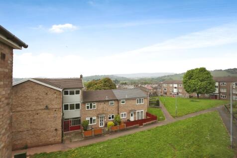 1 bedroom ground floor flat for sale