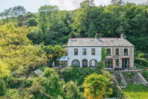 3 bedroom cottage for sale
