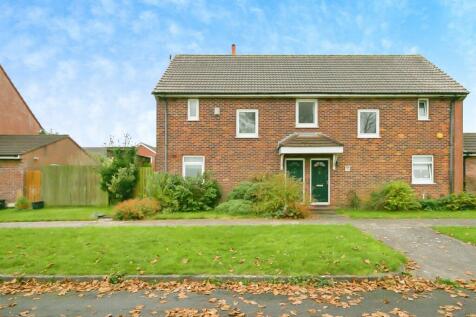 3 bedroom semi-detached house for sale