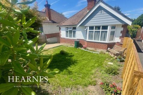 Newlyn Way, Parkstone, Poole, BH12 3 bed bungalow for sale