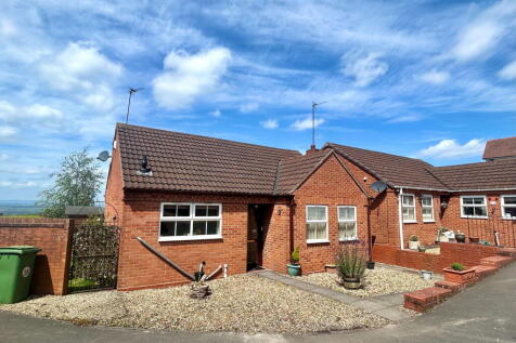 Duke Street, Upper Gornal DY3 2 bed detached bungalow for sale