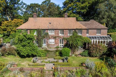 Grayshott, Hindhead, Surrey, GU26 5 bed detached house for sale