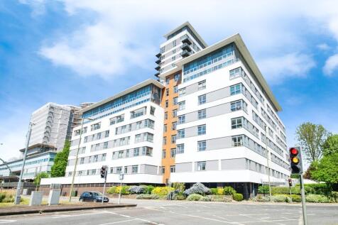 Skyline Plaza, Basingstoke RG21 1 bed apartment for sale