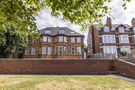 Barrack Lane, Nottingham, NG7 9 bed semi