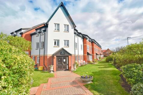 George Street, Sheringham 2 bed apartment for sale