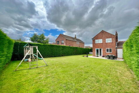 Tockwith, Prince Rupert Drive, YO26 3 bed link detached house for sale