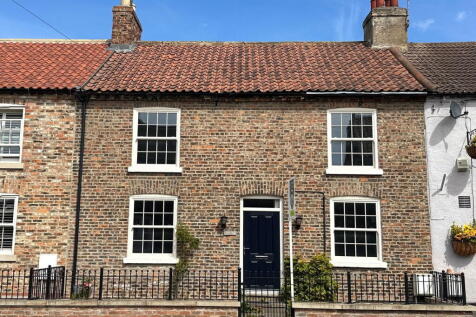 Tockwith, Westfield Road, YO26 4 bed cottage for sale