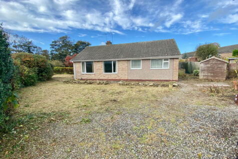 3 bedroom detached bungalow for sale