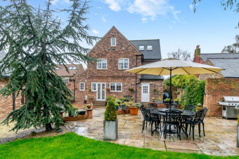 Cowthorpe, Wetherby, Oak Road, LS22 6 bed detached house for sale