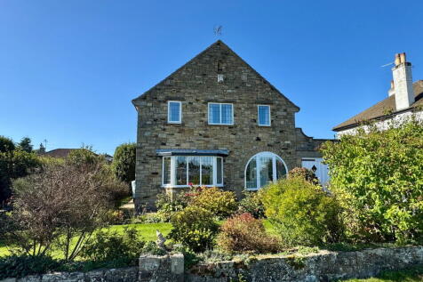 Wetherby, North Grove Road, LS22 3 bed detached house for sale